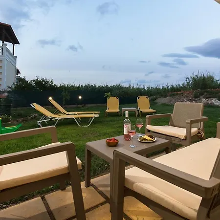 Androniki Residense בית נופש *