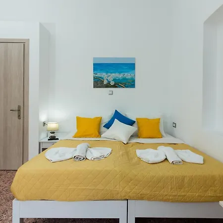 בית נופש Androniki Residense *